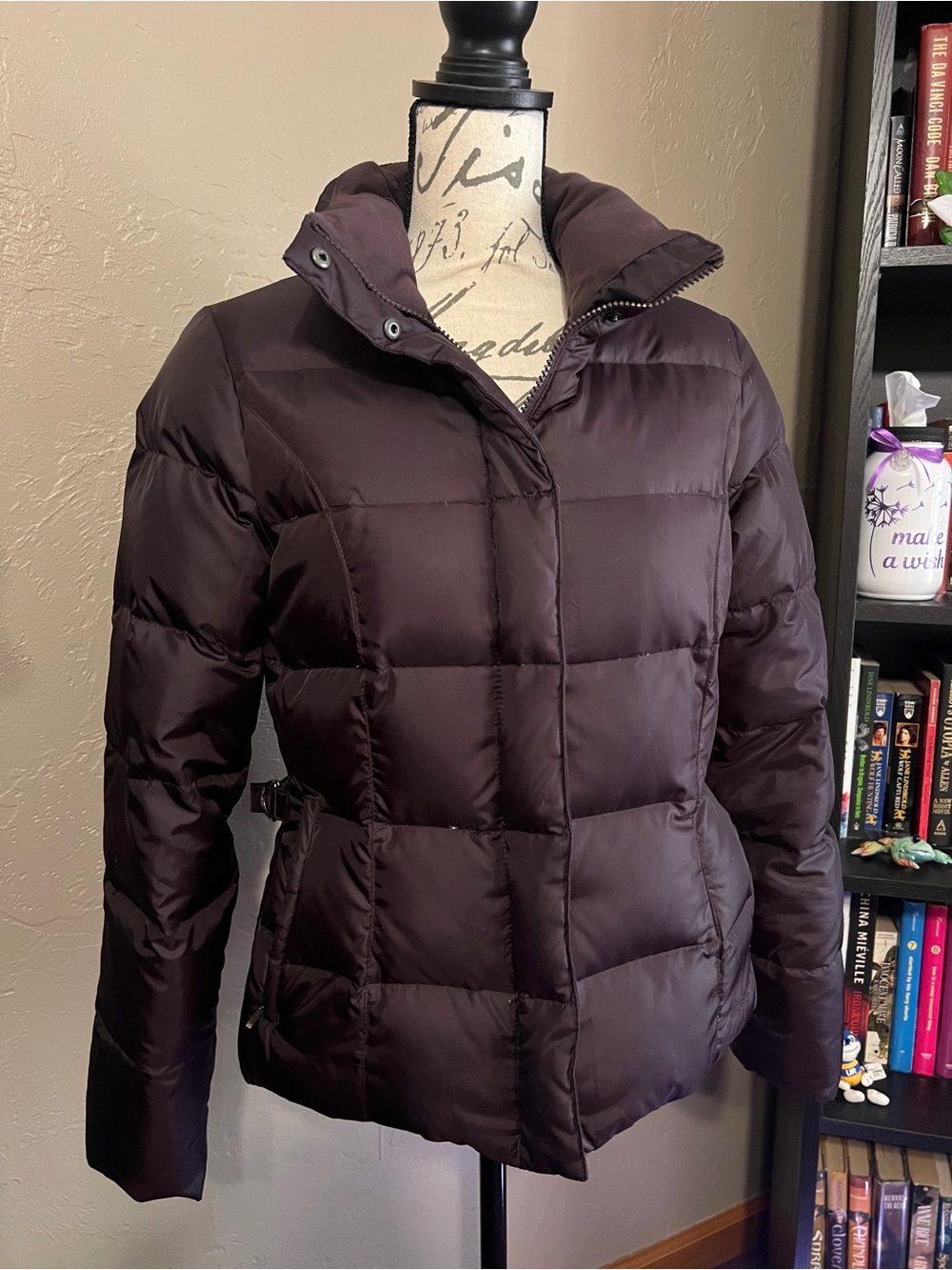 Women's Eddie Bauer Puffer Jacket in Deep Plum